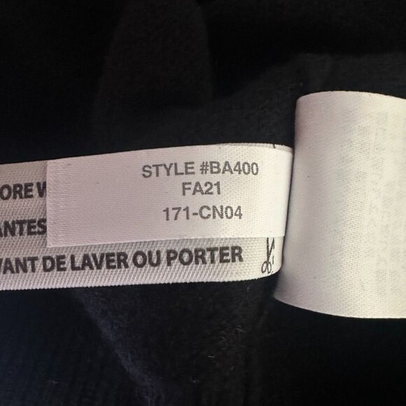 J CREW Black Cashmere Classic-fit Crewneck Sweater Black Size M Style #BA400 - Picture 10 of 10